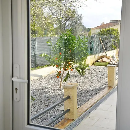 Appartement Bas De Vallon Des Signes